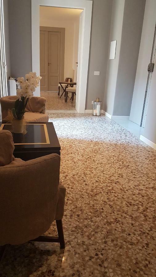 Mammadada Charm Rooms Bari Ngoại thất bức ảnh